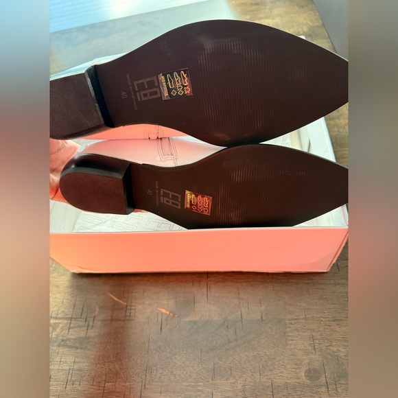 Patent Leather White Western Boots - Picture 6 of 7